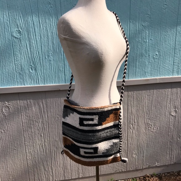 Vintage Handbags - Vintage Mexican serape Aztec crossbody hippy purse